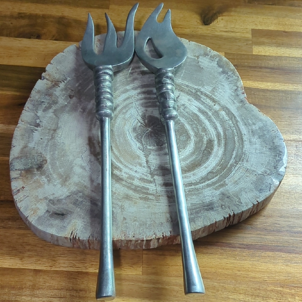Vintage Salad Servers / Mid Century Modern / Aluminum Ribbed Metal